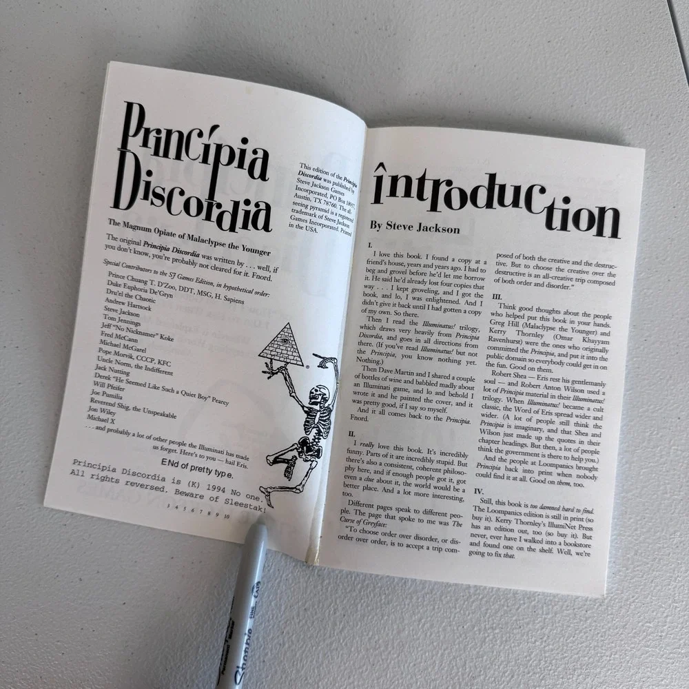 Principia Discordia: Or How I Found Goddess (Steve Jackson Games, 1994) used pbk